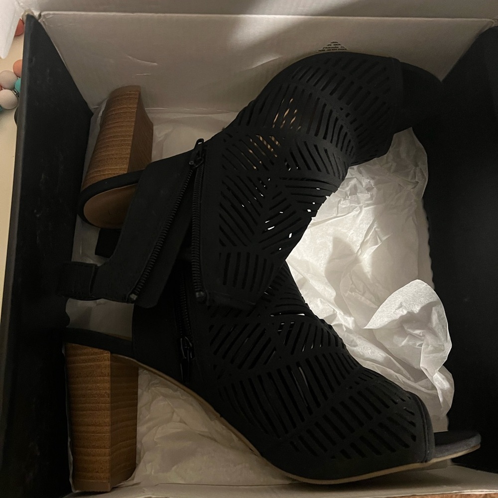 Black/brown Heels